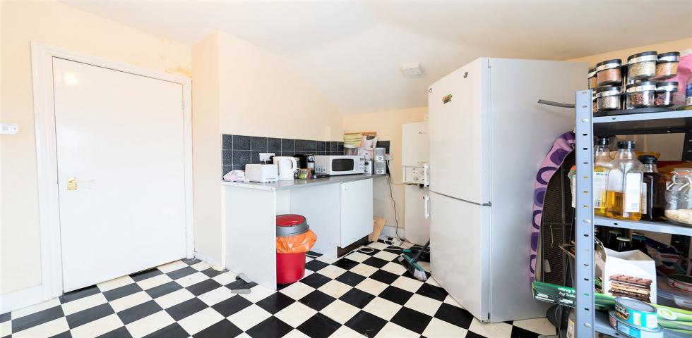 			NEW INSTRUCTION, 3 Bedroom, 1 bath, 1 reception Flat			 West End Lane, WEST HAMPSTEAD